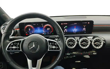 Mercedes-Benz A-Класс, 2023 год, 2 150 000 рублей, 8 фотография