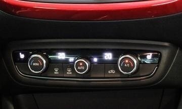 Opel Crossland X I, 2022 год, 2 750 000 рублей, 12 фотография