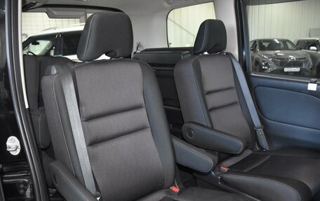 Nissan Serena IV, 2018 год, 2 150 000 рублей, 9 фотография