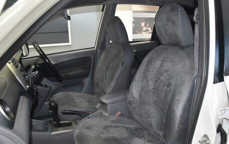 Toyota RAV4, 2005 год, 869 000 рублей, 6 фотография