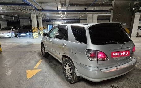 Toyota Harrier, 1999 год, 850 000 рублей, 5 фотография