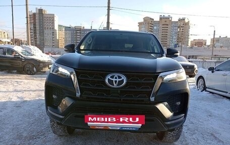 Toyota Fortuner II, 2020 год, 3 500 000 рублей, 2 фотография