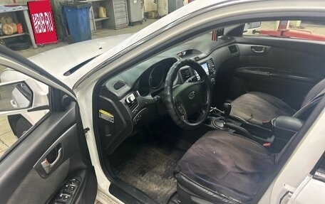 KIA Magentis II рестайлинг, 2010 год, 799 000 рублей, 17 фотография