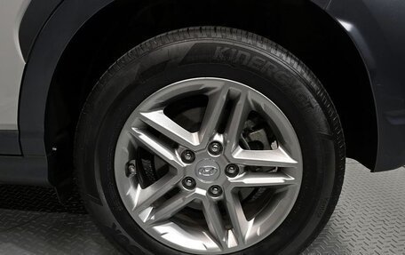 Hyundai Kona I, 2022 год, 1 730 000 рублей, 10 фотография