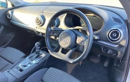 Audi A3, 2018 год, 1 460 000 рублей, 13 фотография