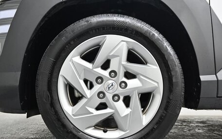 Hyundai Kona, 2023 год, 2 440 000 рублей, 16 фотография