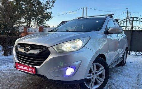 Hyundai Tucson III, 2011 год, 1 050 000 рублей, 1 фотография