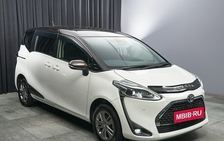 Toyota Sienta II, 2018 год, 1 695 000 рублей, 3 фотография
