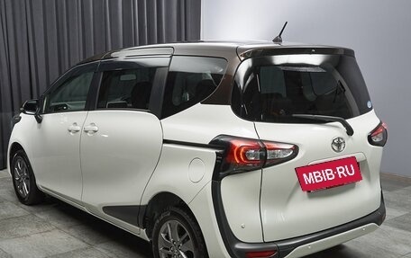 Toyota Sienta II, 2018 год, 1 695 000 рублей, 6 фотография