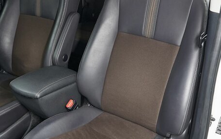 Toyota Sienta II, 2018 год, 1 695 000 рублей, 13 фотография