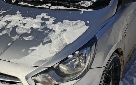 Hyundai Solaris II рестайлинг, 2012 год, 570 000 рублей, 6 фотография