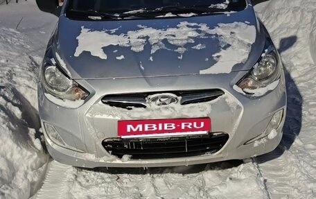 Hyundai Solaris II рестайлинг, 2012 год, 570 000 рублей, 4 фотография