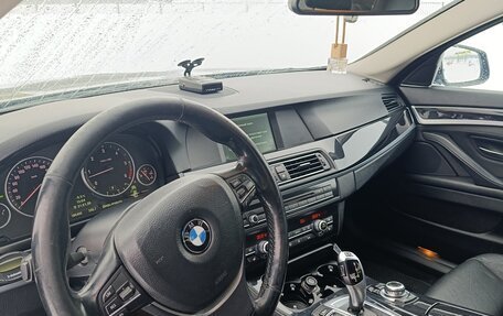 BMW 5 серия, 2011 год, 2 350 000 рублей, 3 фотография