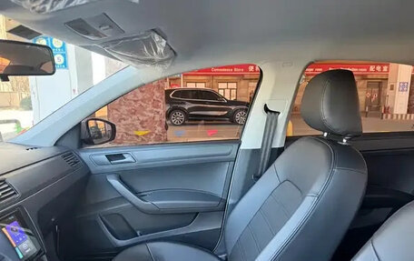 Volkswagen Santana, 2022 год, 1 000 000 рублей, 2 фотография