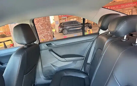 Volkswagen Santana, 2022 год, 1 000 000 рублей, 12 фотография