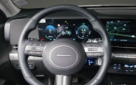 Hyundai Kona, 2023 год, 2 590 000 рублей, 15 фотография