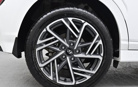 Hyundai Kona I, 2023 год, 2 490 000 рублей, 8 фотография