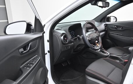 Hyundai Kona I, 2023 год, 2 490 000 рублей, 6 фотография