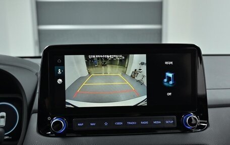 Hyundai Kona I, 2023 год, 2 490 000 рублей, 7 фотография