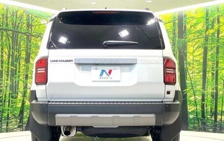 Toyota Land Cruiser Prado, 2024 год, 7 300 000 рублей, 3 фотография