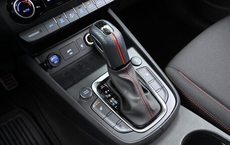 Hyundai Kona I, 2023 год, 2 490 000 рублей, 16 фотография