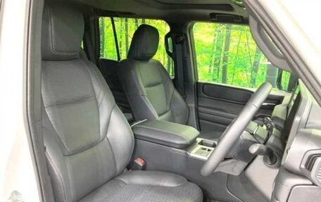 Toyota Land Cruiser Prado, 2024 год, 7 300 000 рублей, 8 фотография