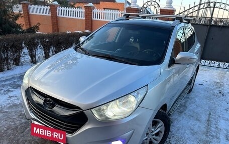 Hyundai Tucson III, 2011 год, 1 050 000 рублей, 3 фотография