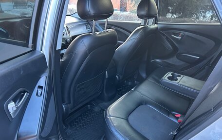 Hyundai Tucson III, 2011 год, 1 050 000 рублей, 27 фотография