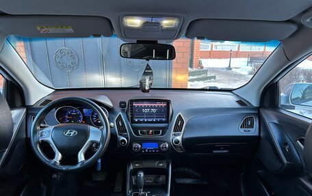 Hyundai Tucson III, 2011 год, 1 050 000 рублей, 39 фотография