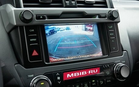 Toyota Land Cruiser Prado 150 рестайлинг 2, 2015 год, 3 700 000 рублей, 24 фотография