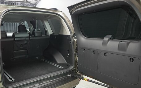 Toyota Land Cruiser Prado 150 рестайлинг 2, 2015 год, 3 700 000 рублей, 26 фотография