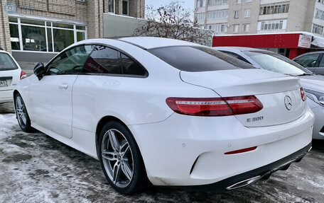 Mercedes-Benz E-Класс, 2017 год, 3 300 000 рублей, 2 фотография