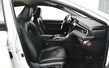 Toyota Camry, 2018 год, 2 489 000 рублей, 8 фотография