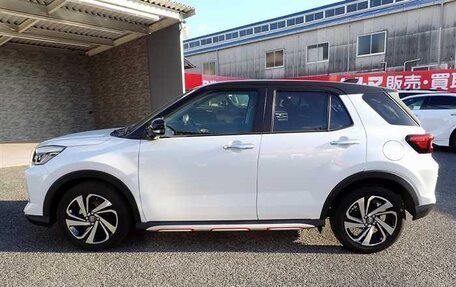 Toyota Raize I, 2022 год, 1 290 000 рублей, 3 фотография