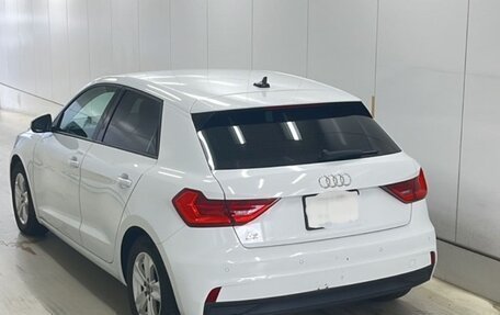 Audi A1, 2022 год, 1 150 000 рублей, 2 фотография