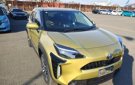 Toyota Yaris Cross, 2022 год, 1 731 000 рублей, 3 фотография