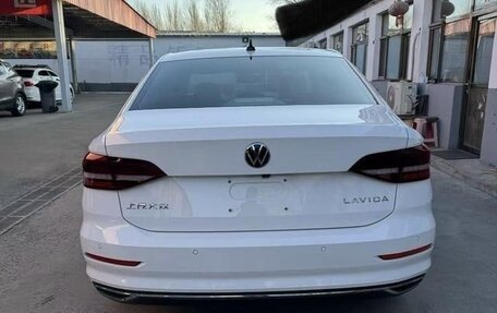 Volkswagen Lavida, 2022 год, 1 800 000 рублей, 3 фотография