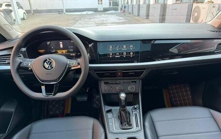 Volkswagen Lavida, 2022 год, 1 800 000 рублей, 8 фотография