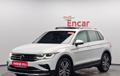 Volkswagen Tiguan II, 2022 год, 3 590 000 рублей, 1 фотография