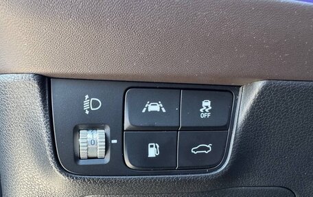 Hyundai Grandeur, 2019 год, 2 900 000 рублей, 14 фотография