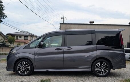 Honda Stepwgn IV, 2022 год, 1 910 000 рублей, 6 фотография