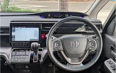 Honda Stepwgn IV, 2022 год, 1 910 000 рублей, 10 фотография