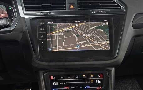 Volkswagen Tiguan II, 2022 год, 3 590 000 рублей, 4 фотография