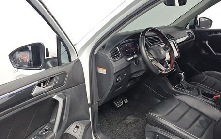 Volkswagen Tiguan II, 2022 год, 3 590 000 рублей, 13 фотография