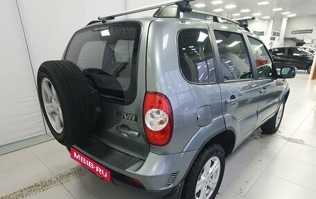 Chevrolet Niva I рестайлинг, 2015 год, 640 000 рублей, 4 фотография