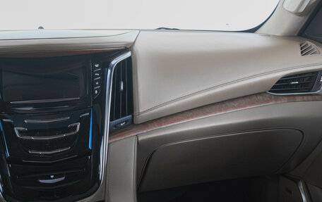 Cadillac Escalade IV, 2015 год, 3 599 000 рублей, 15 фотография