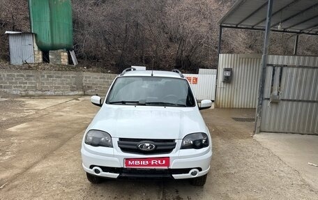 Chevrolet Niva I рестайлинг, 2020 год, 820 000 рублей, 2 фотография