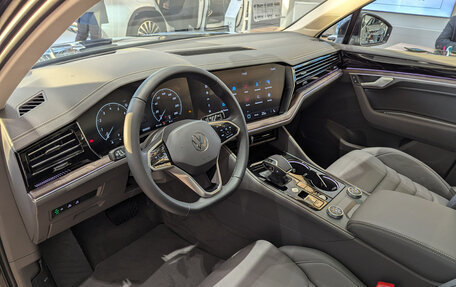 Volkswagen Touareg III, 2025 год, 8 900 000 рублей, 18 фотография