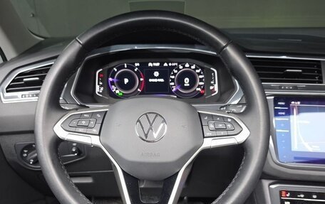 Volkswagen Tiguan II, 2022 год, 4 290 000 рублей, 5 фотография