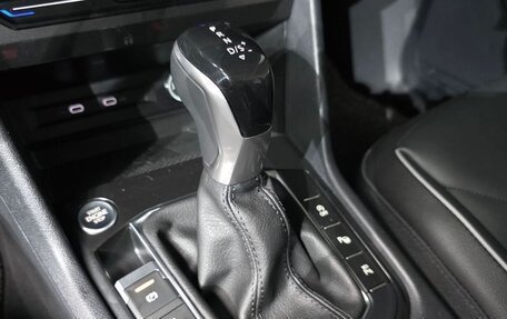 Volkswagen Tiguan II, 2022 год, 4 290 000 рублей, 14 фотография